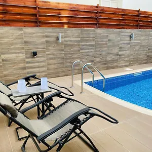 Villa Gaia - 4 Bedroom House In