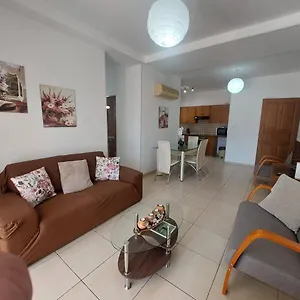  Apartment Sunny 2 Bedroom Center